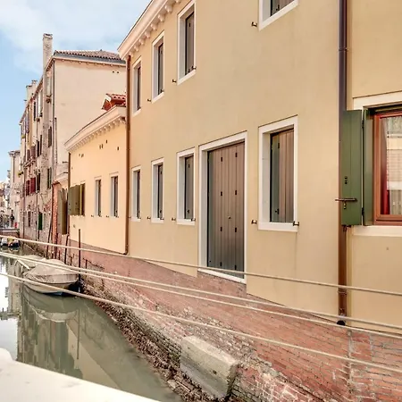 Priuli Canal View Apartment Venice