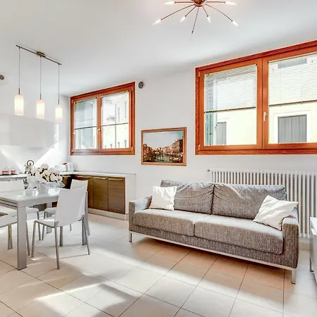 شقة Priuli Canal View البندقية